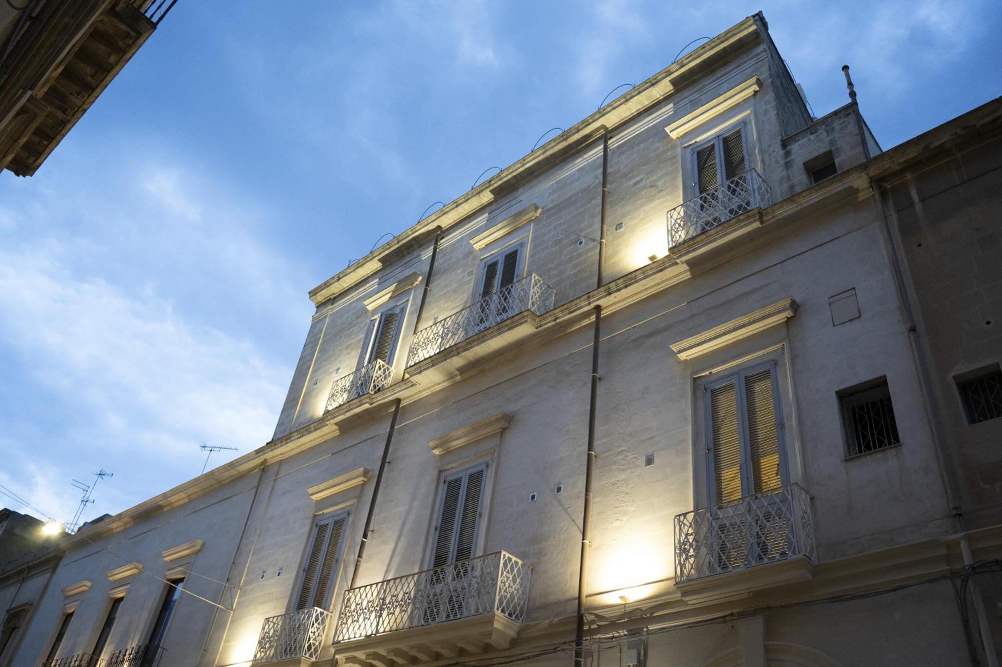 Palazzo Cavour Bed & Breakfast Lecce Eksteriør bilde